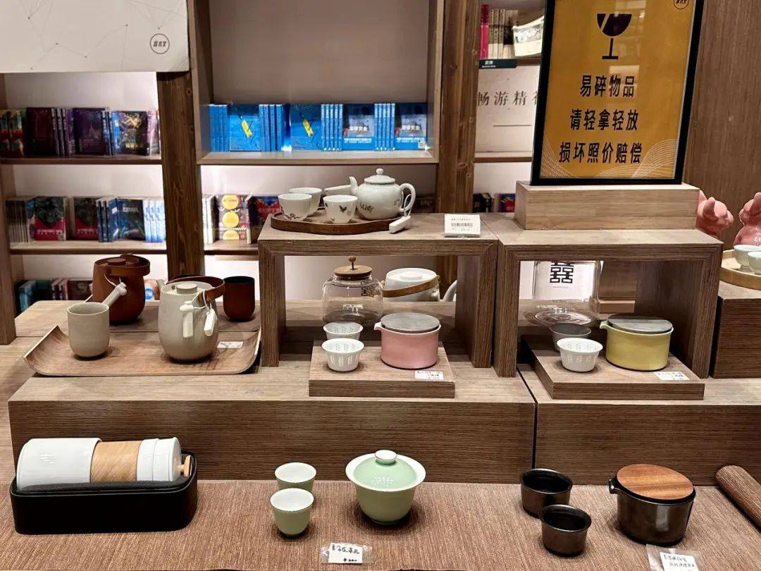 实体店的艰难自救 破产、转型与重塑新生